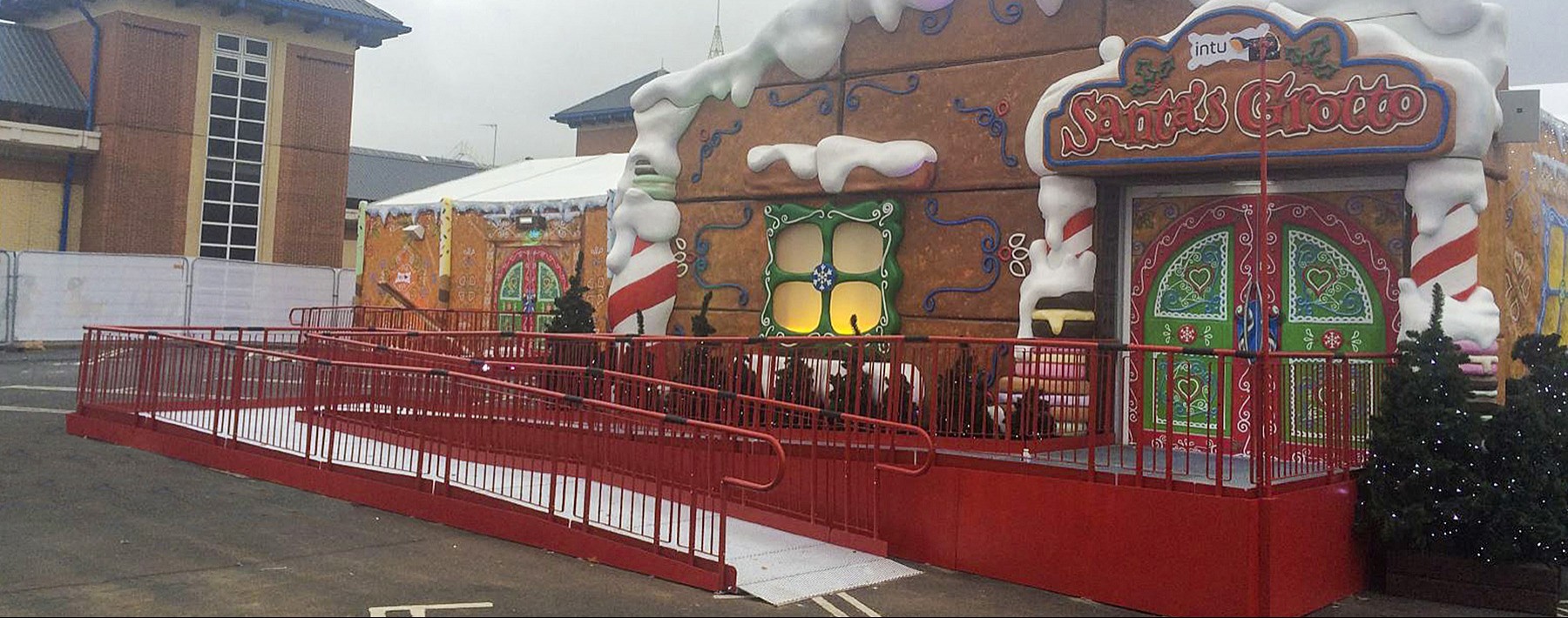 Lakeside Shopping Centre Christmas Grotto ramp top image