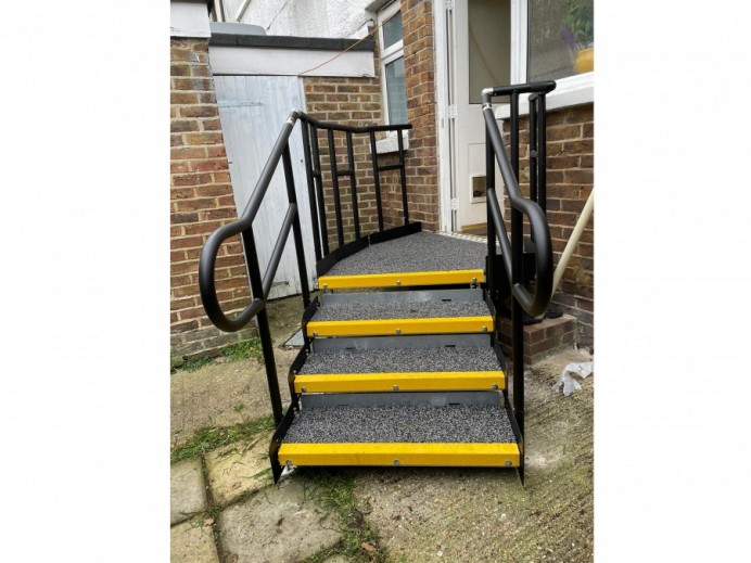 non-slip steps - Bognor-Regis, West-Sussex