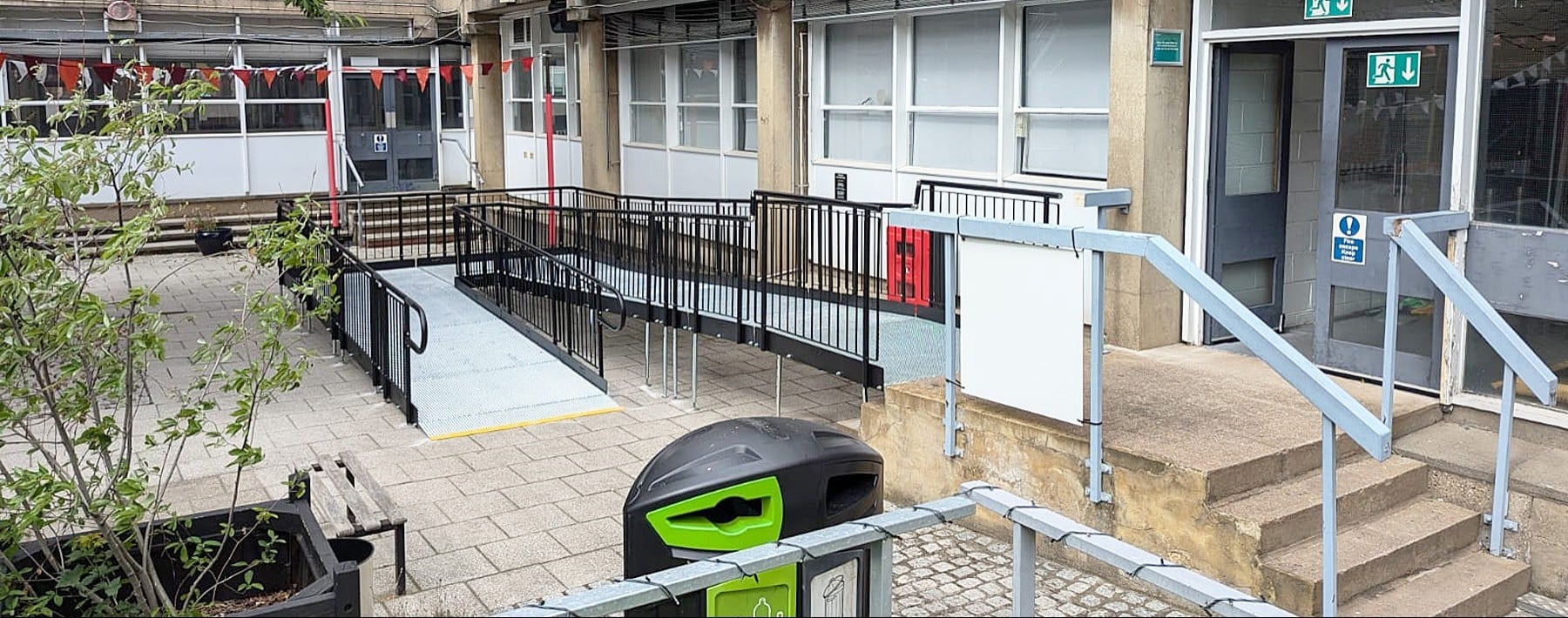New Grad Ramp London Metropolitan University, Compliant Modular Ramp | Rapid Ramp